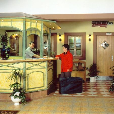 Hotel Zur Krone Birresborn Экстерьер фото
